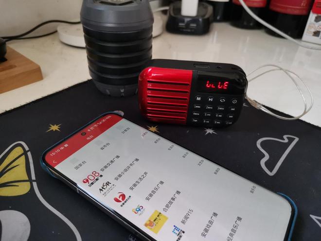 合雷登V1故事机让你重温80年代新葡京网上赌场复古与科技的完美融(图8)