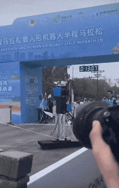 人赛跑比汽车飞机火车都要强新葡京娱乐城人类第一次机器(图13)