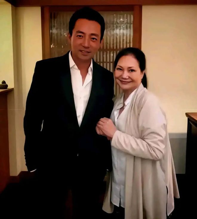 ：伤透心想见孩子要看汪小菲态度！新葡京娱乐城S妈控诉遗产分配不公(图2)
